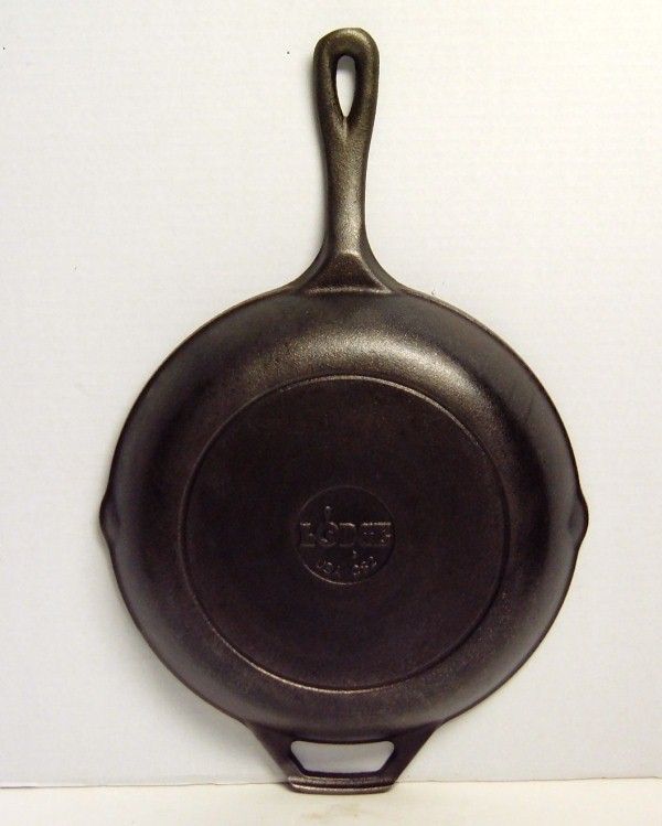 LODGE CS2 10" CAST IRON SKILLET CHEF'S OMELET PAN eBay